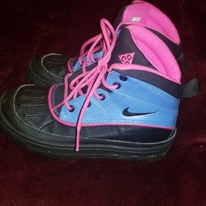 Nike ACG Boots